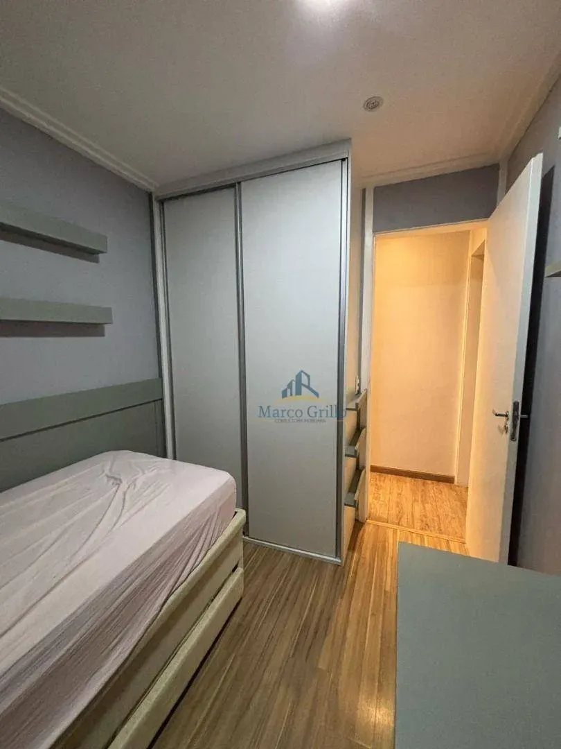 Apartamento com 2 quartos, 1 banheiro e 45 m² — photo 73