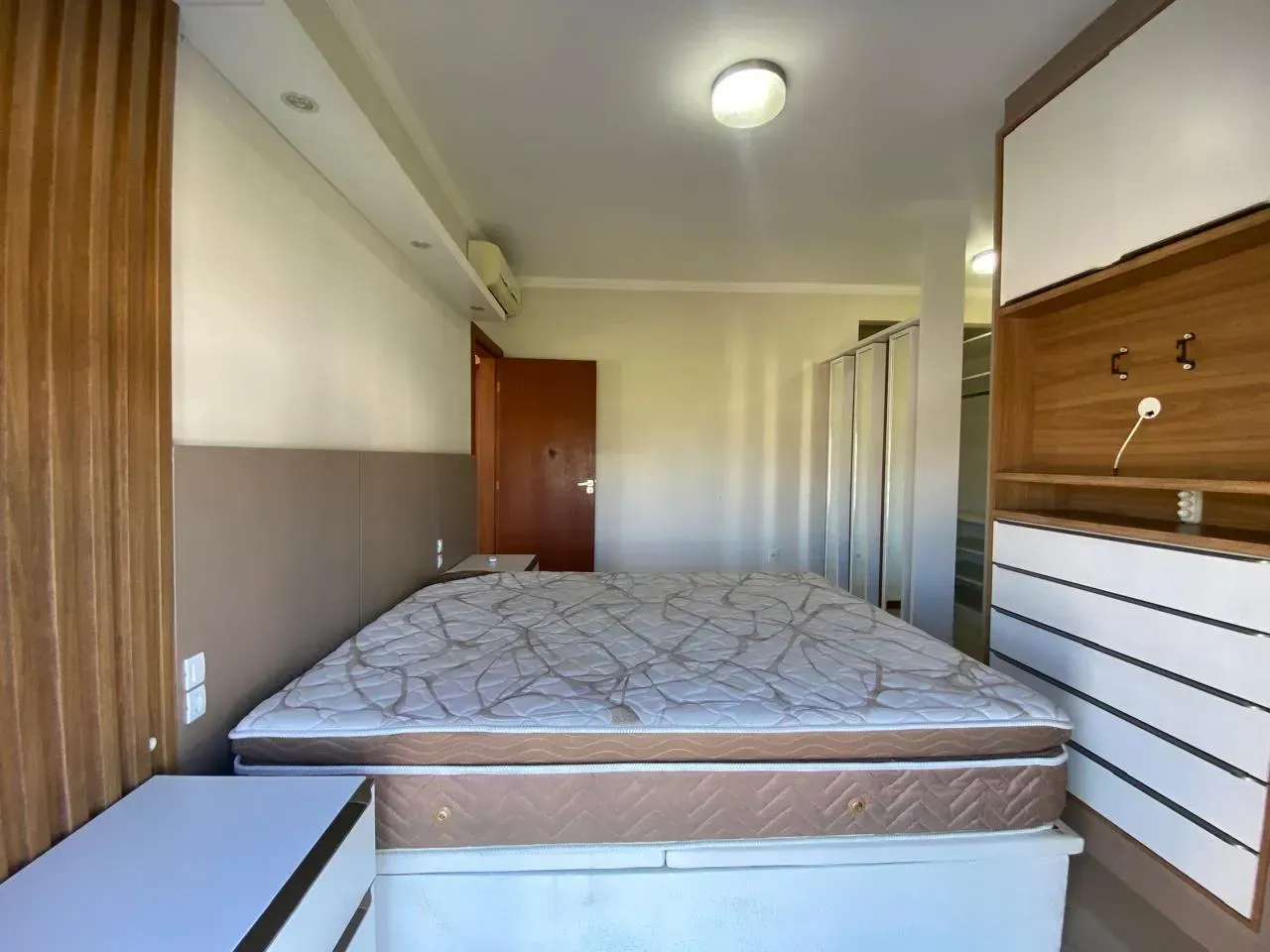 Washing machine in a 4-bedroom house, 223 m² — photo 13