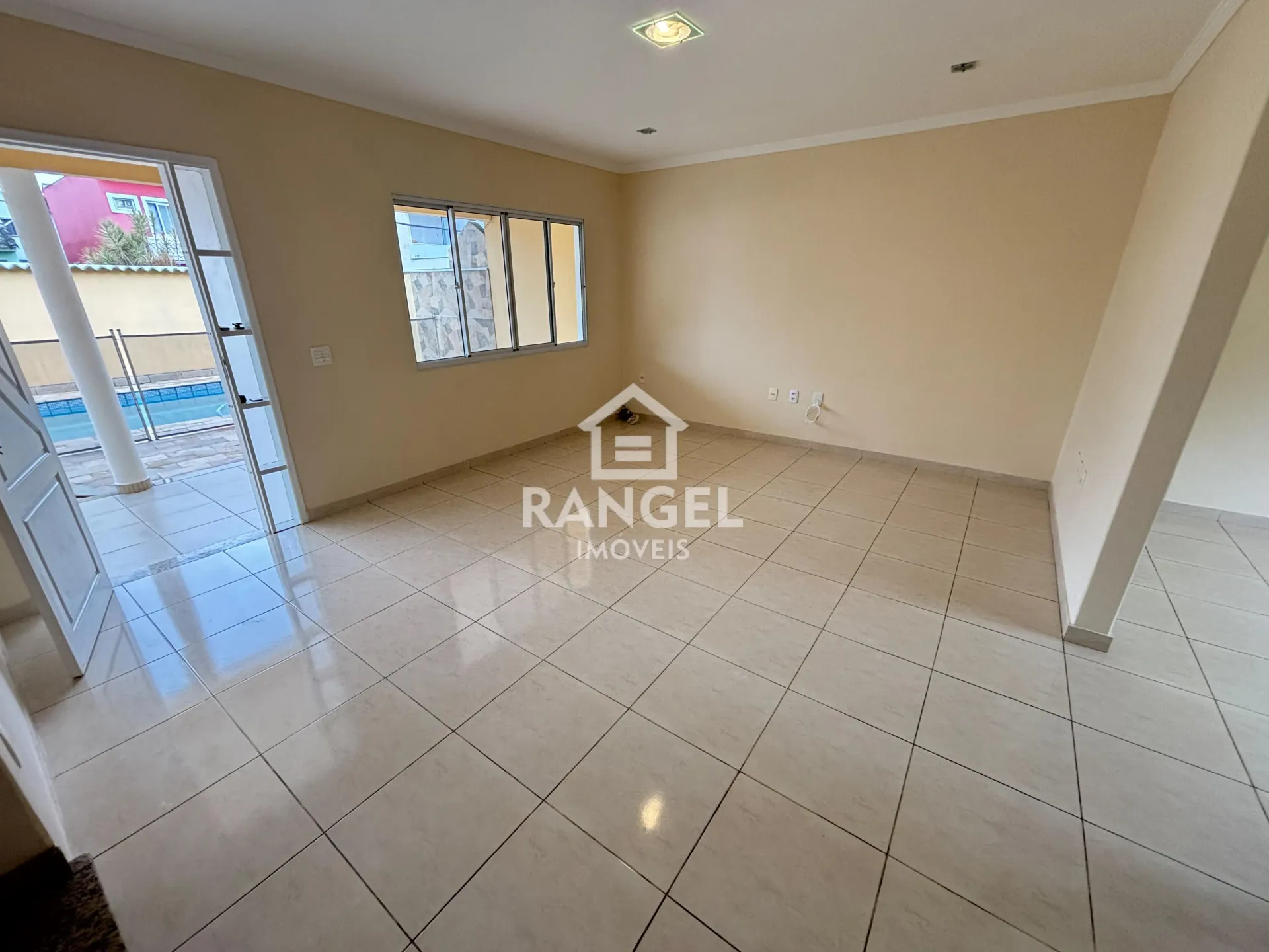 180 m² house with 3 bedrooms and balcony BBQ — photo 4