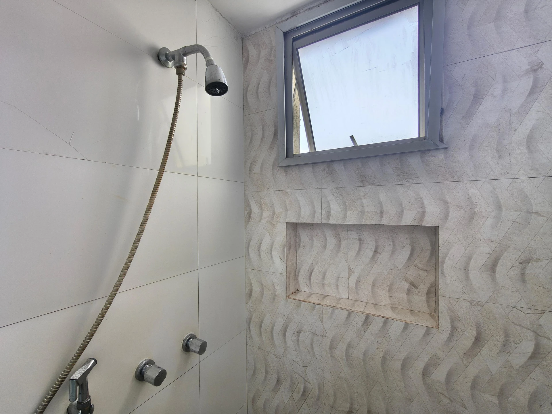 Mountain view in a 2-bedroom apartment, 52 m² — photo 7