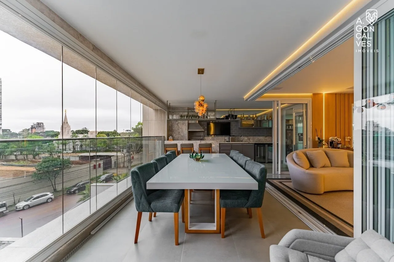 Furnished 462 m² apartment with 4 bedrooms and 4 parking