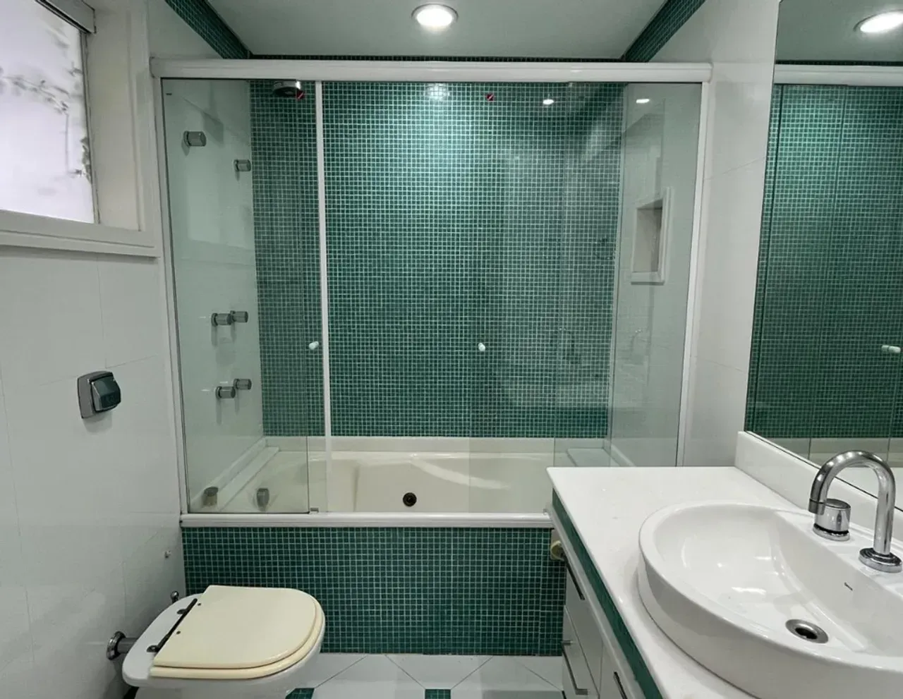 House with 5 bedrooms and 5 bathrooms, 830 m² — photo 27