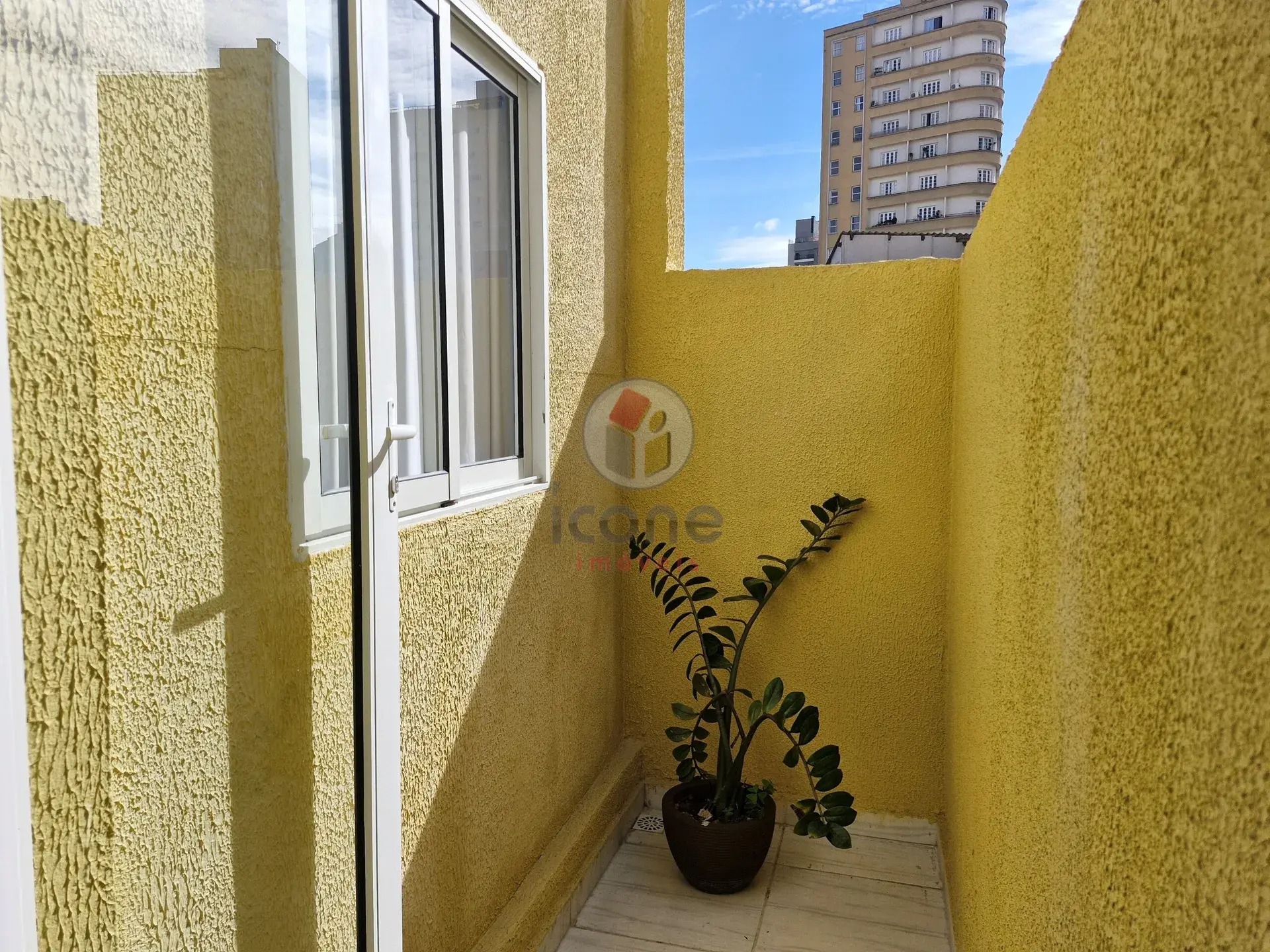 Furnished 1-bedroom apartment with no parking, 32 m² — photo 32
