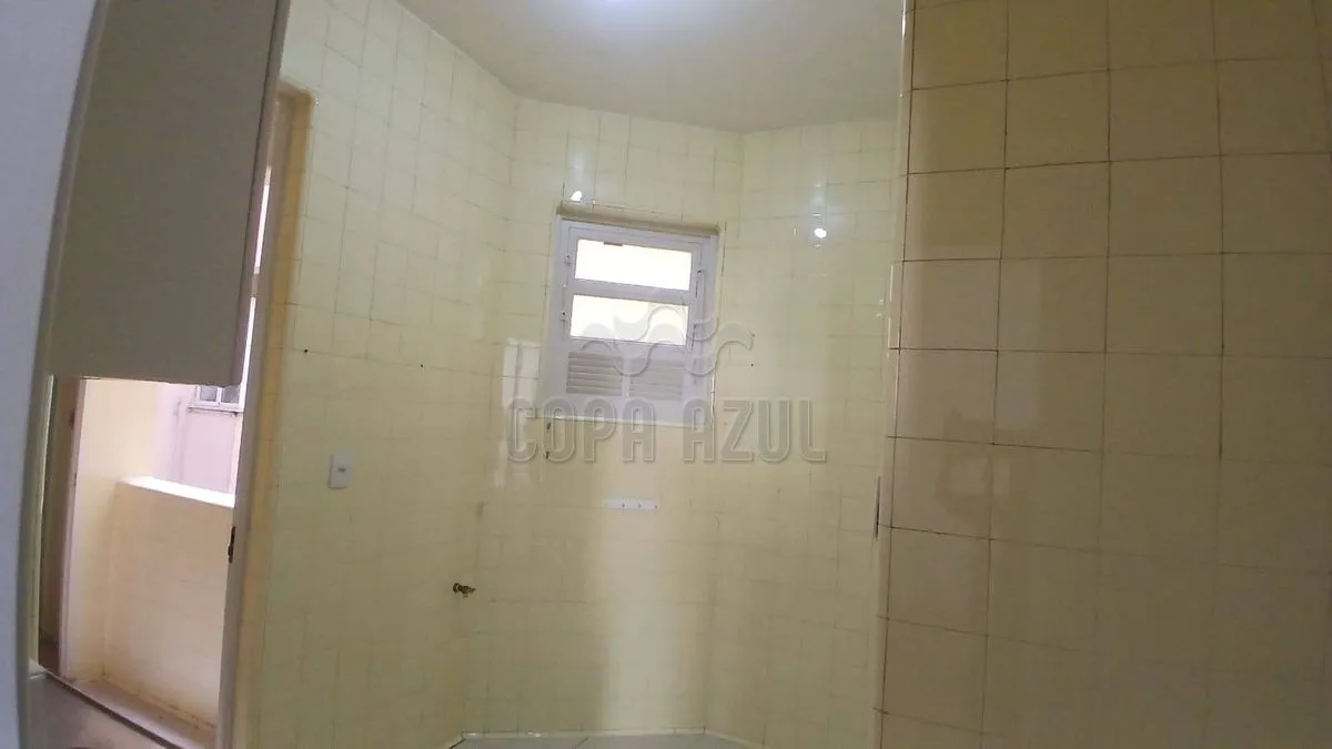 Unfurnished 2-bedroom apartment with 2 bathrooms — photo 26