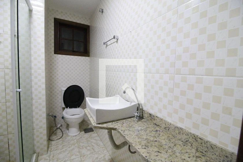 3-bedroom house with a home office — photo 4