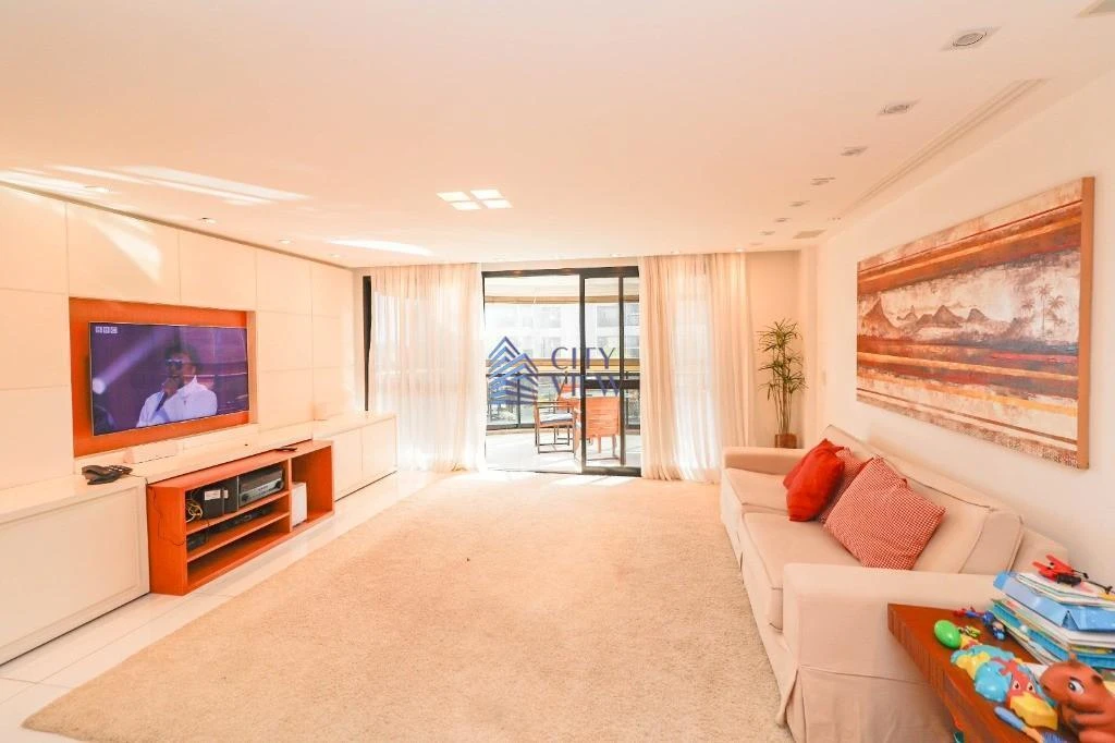 Dishwasher in a 4-bedroom apartment, 280 m² — photo 7