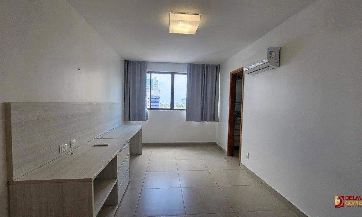 Apartamento de 212 m² com banheira e varanda envidraçada — photo 30