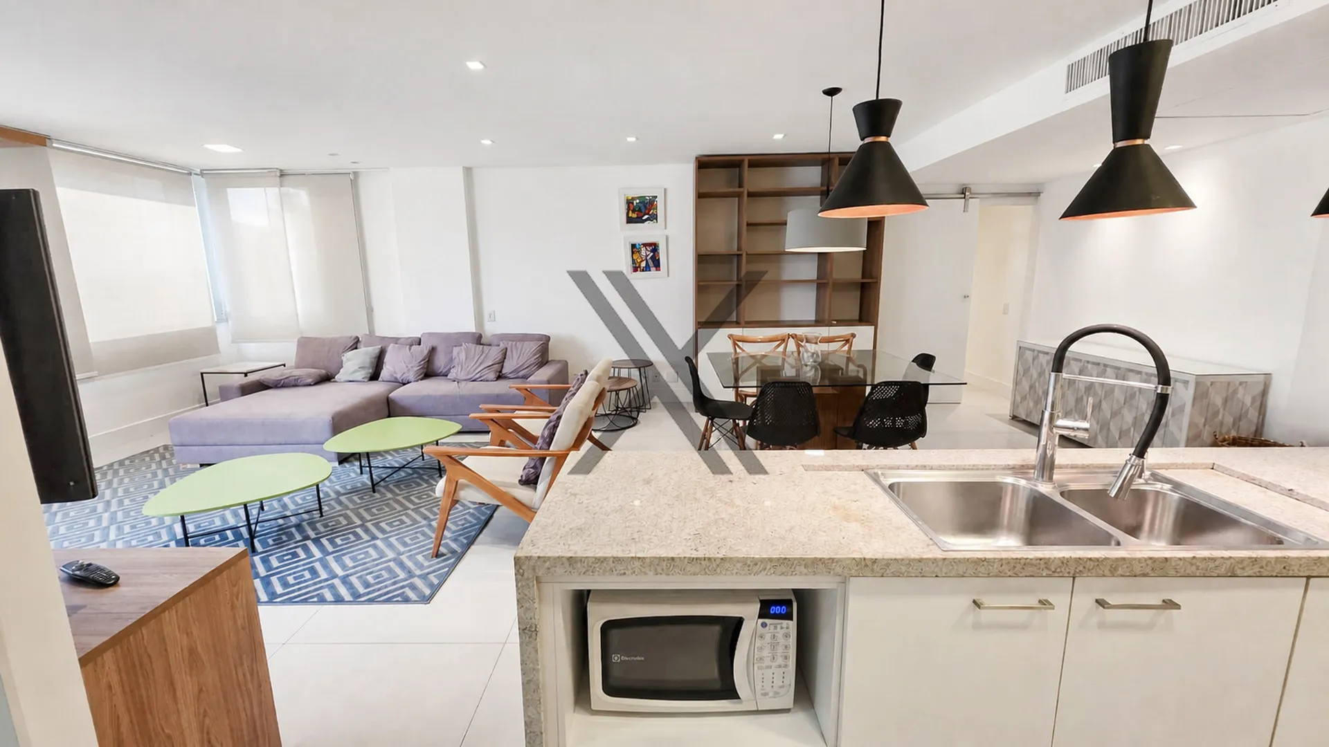 Departamento de 2 dormitorios con ventanales de piso a techo
