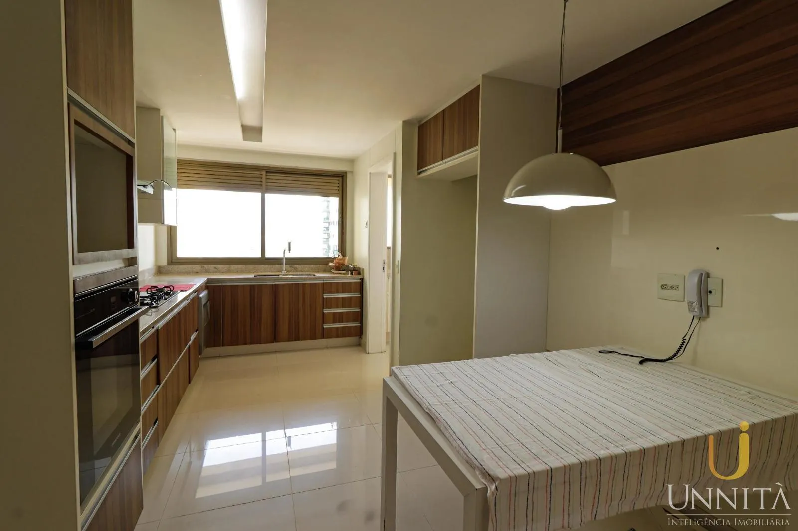 Вид на воду та 5 спалень: квартира 278 м² — photo 22