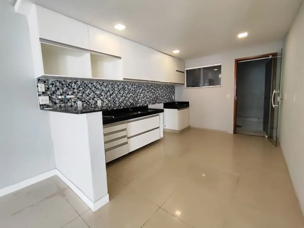 House with 5 bedrooms, 5 bathrooms, 400 m² — photo 34