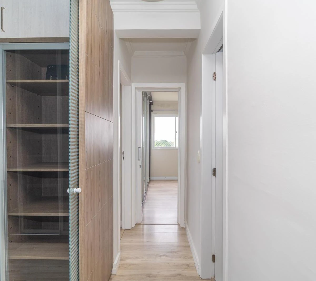 3-bedroom apartment with a home office in Curitiba — photo 20