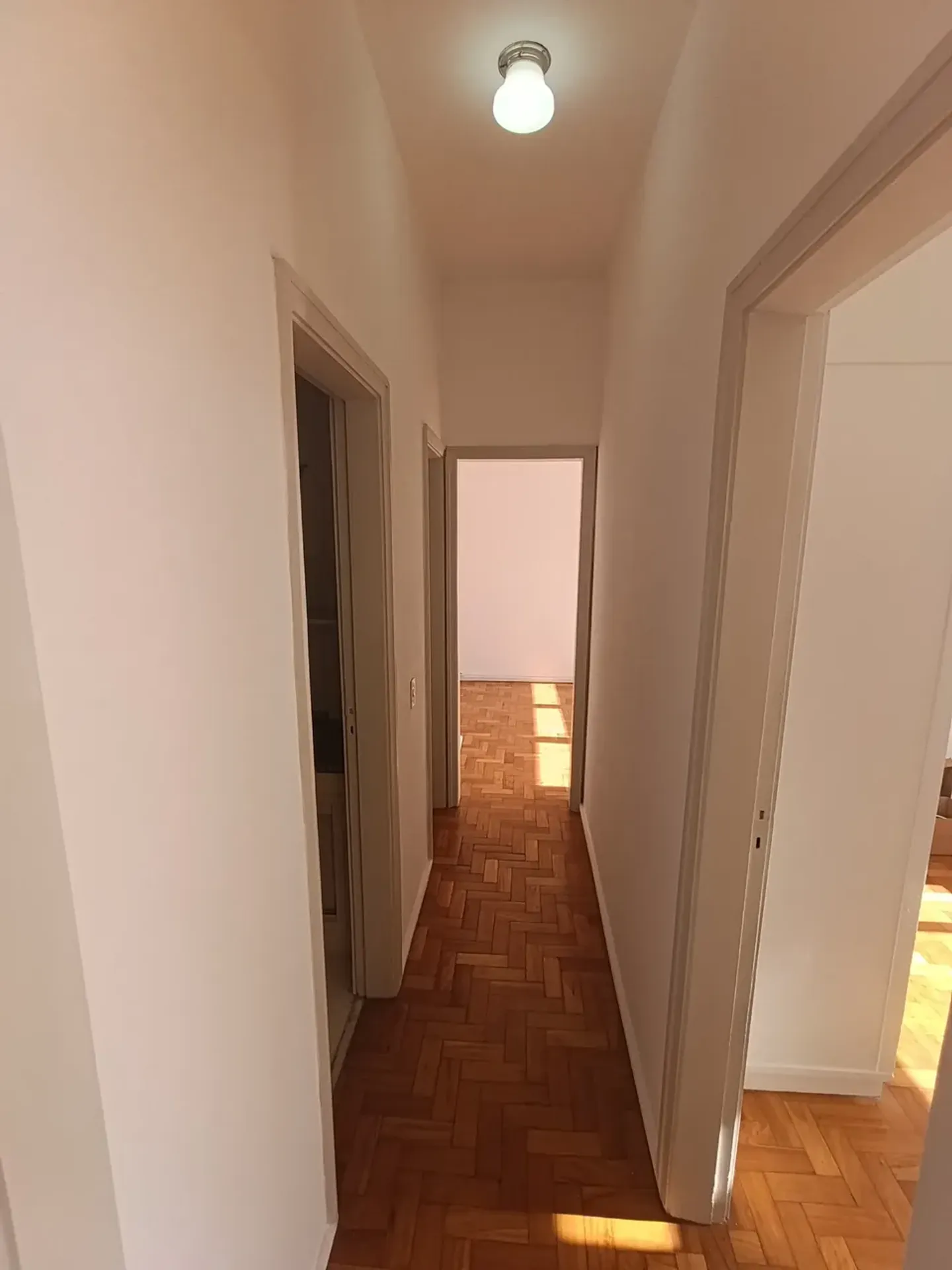 11th-floor apartment with 2 bedrooms and 2 bathrooms — photo 12