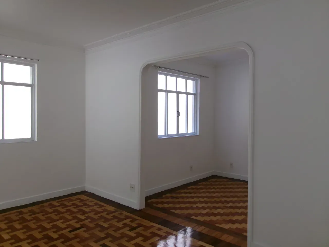 2-bedroom apartment with wood or laminate floors — photo 19