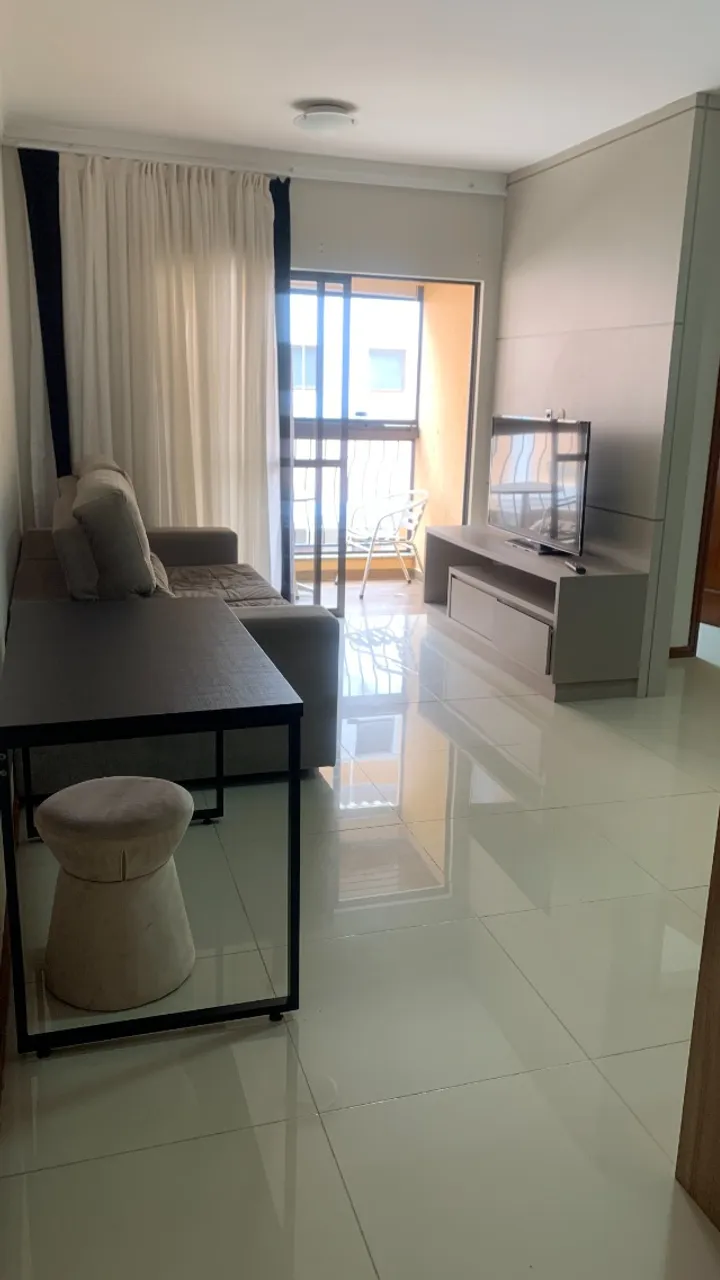 Furnished apartment with gas open-plan kitchen