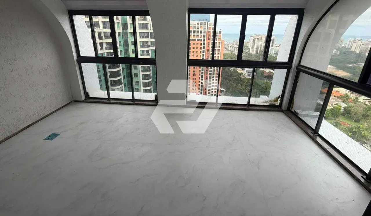 Apartment with 3 bedrooms, 5 bathrooms and balcony — photo 10