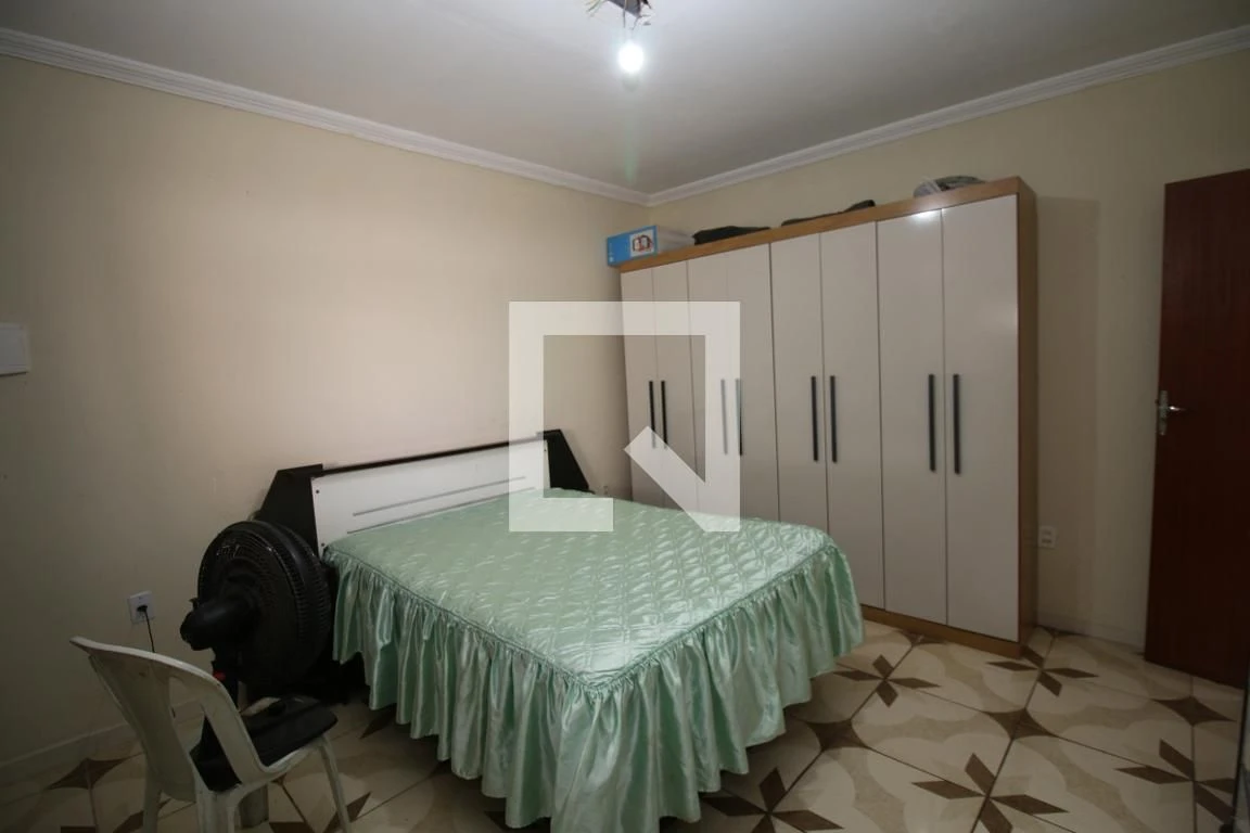 Casa mobiliada com 3 quartos, 1 banheiro e jardim privativo — photo 20