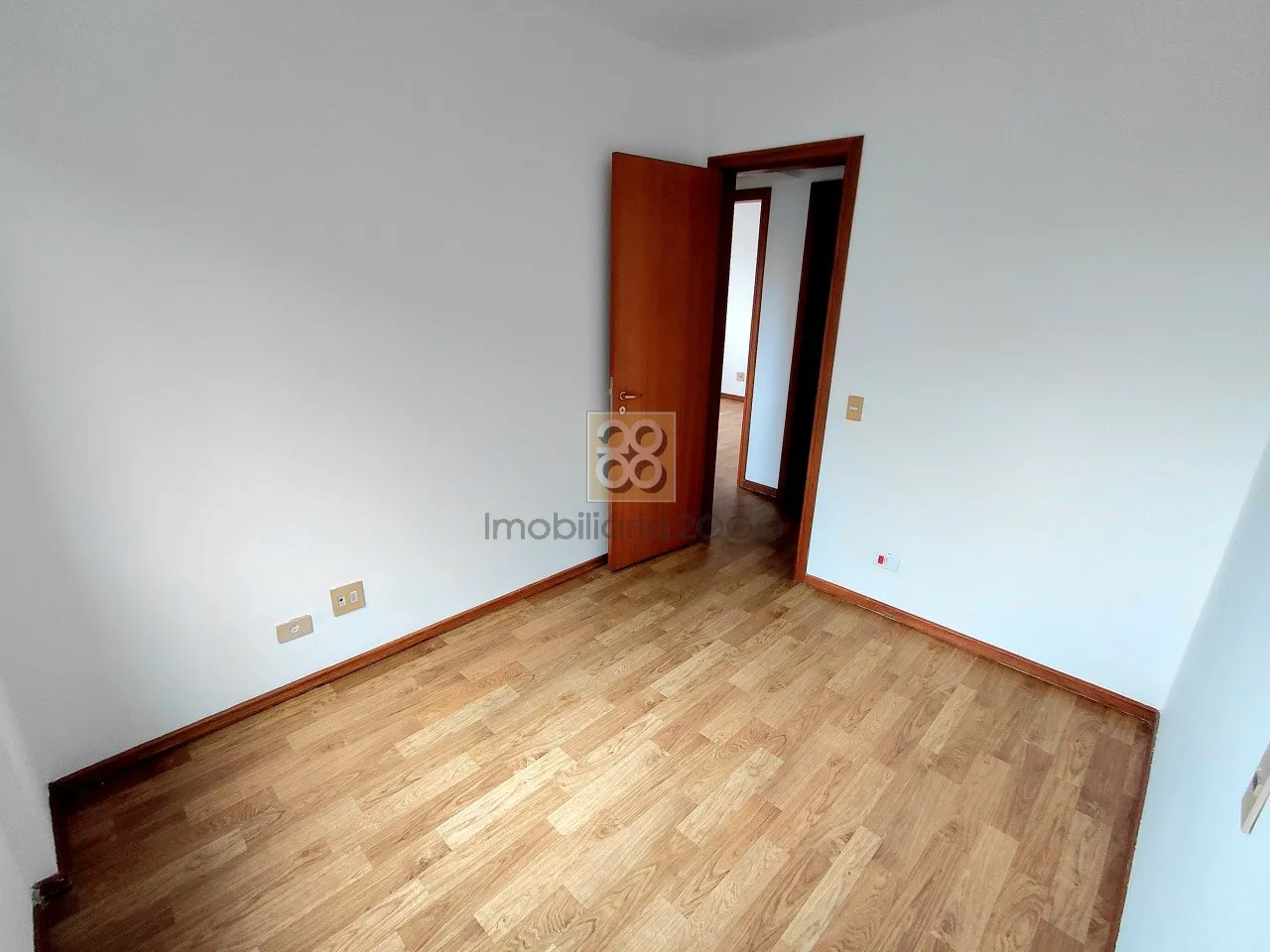 Квартира з 3 спальнями, 1 окрема ванна, 148 м² — photo 13