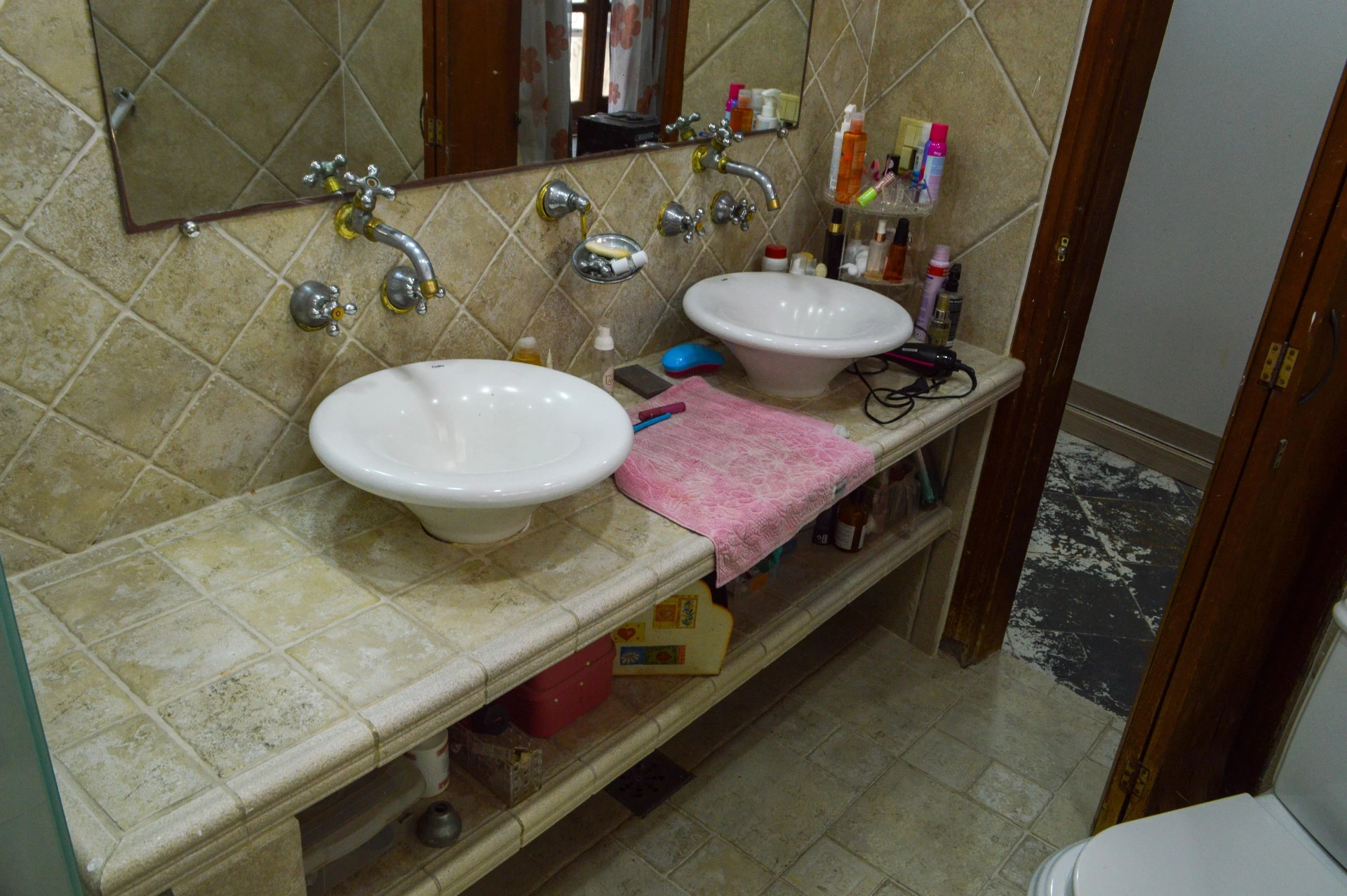 Меблированный дом с 3 спальнями и частным садом — photo 22
