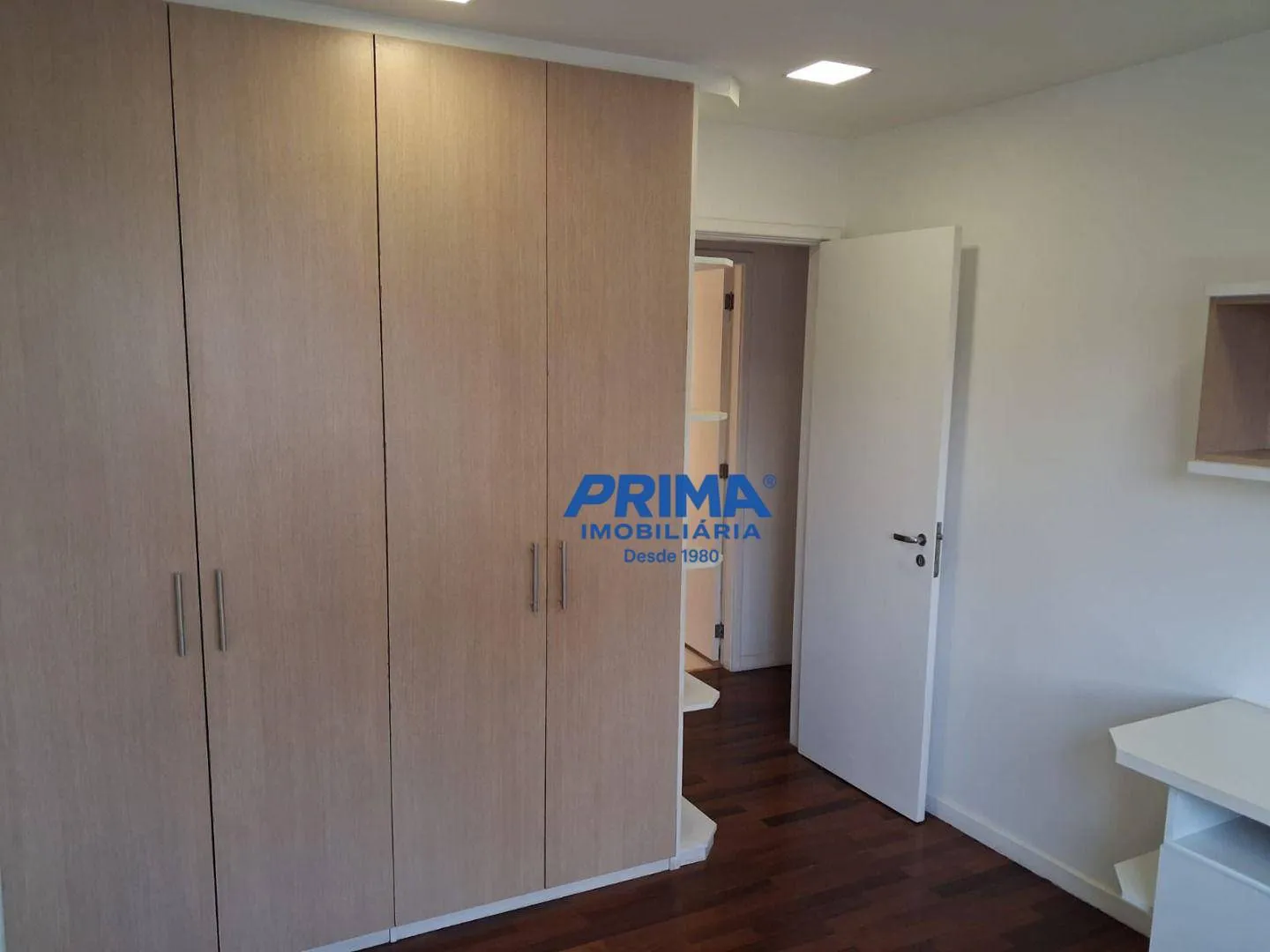 4-bedroom apartment with 4 bathrooms and 180 m² — photo 22