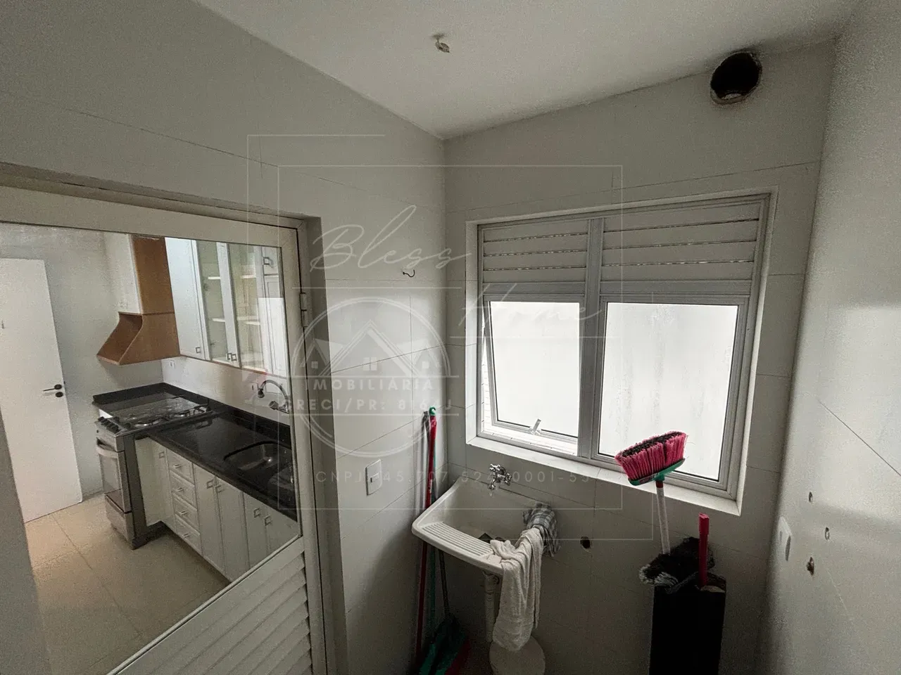 3-bedroom apartment with a closed kitchen and 2 bathrooms — photo 41