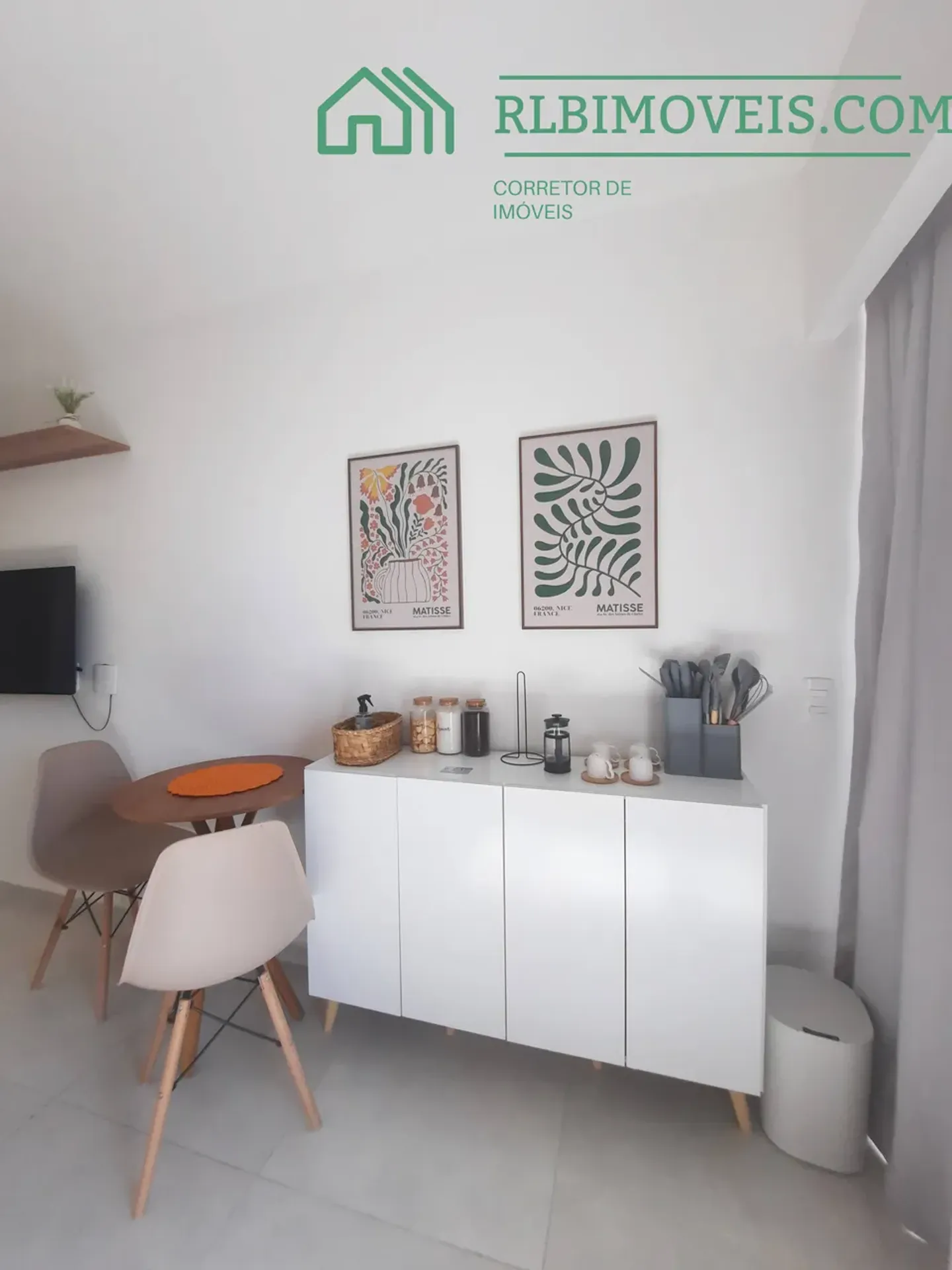 1-bedroom apartment with air conditioning and microwave — photo 13