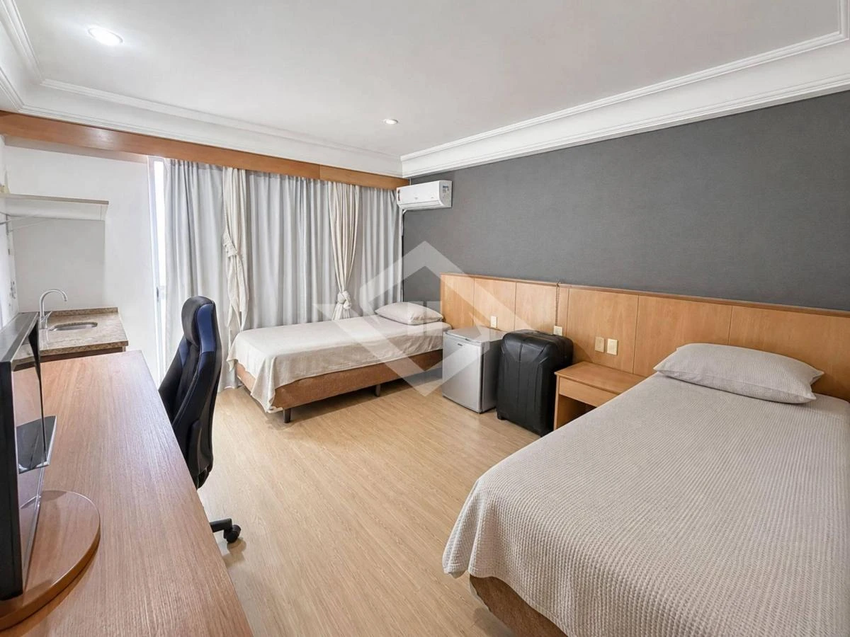 One-bedroom apartment in a building with a sauna — photo 11