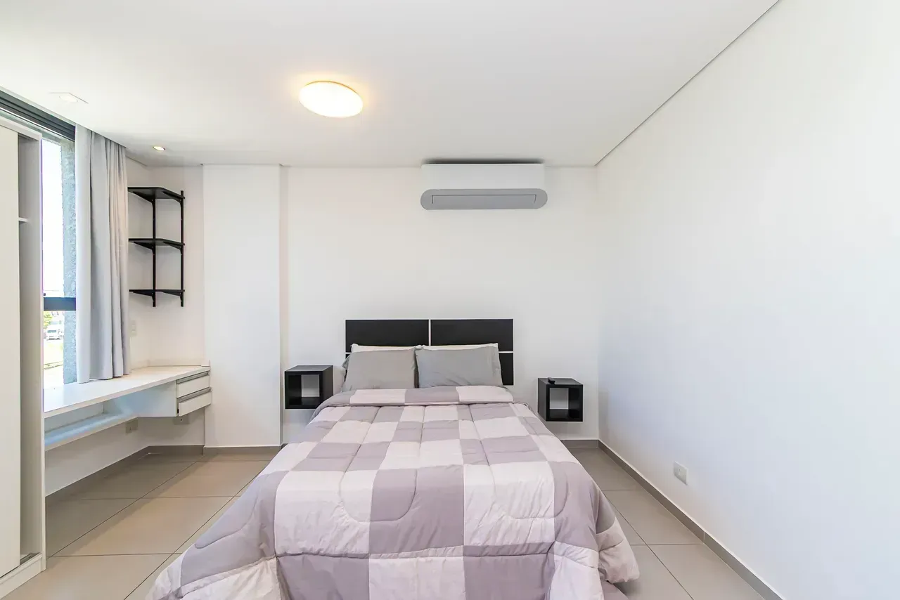 Apartamento amueblado de 36 m² con dormitorio y escritorio — photo 3