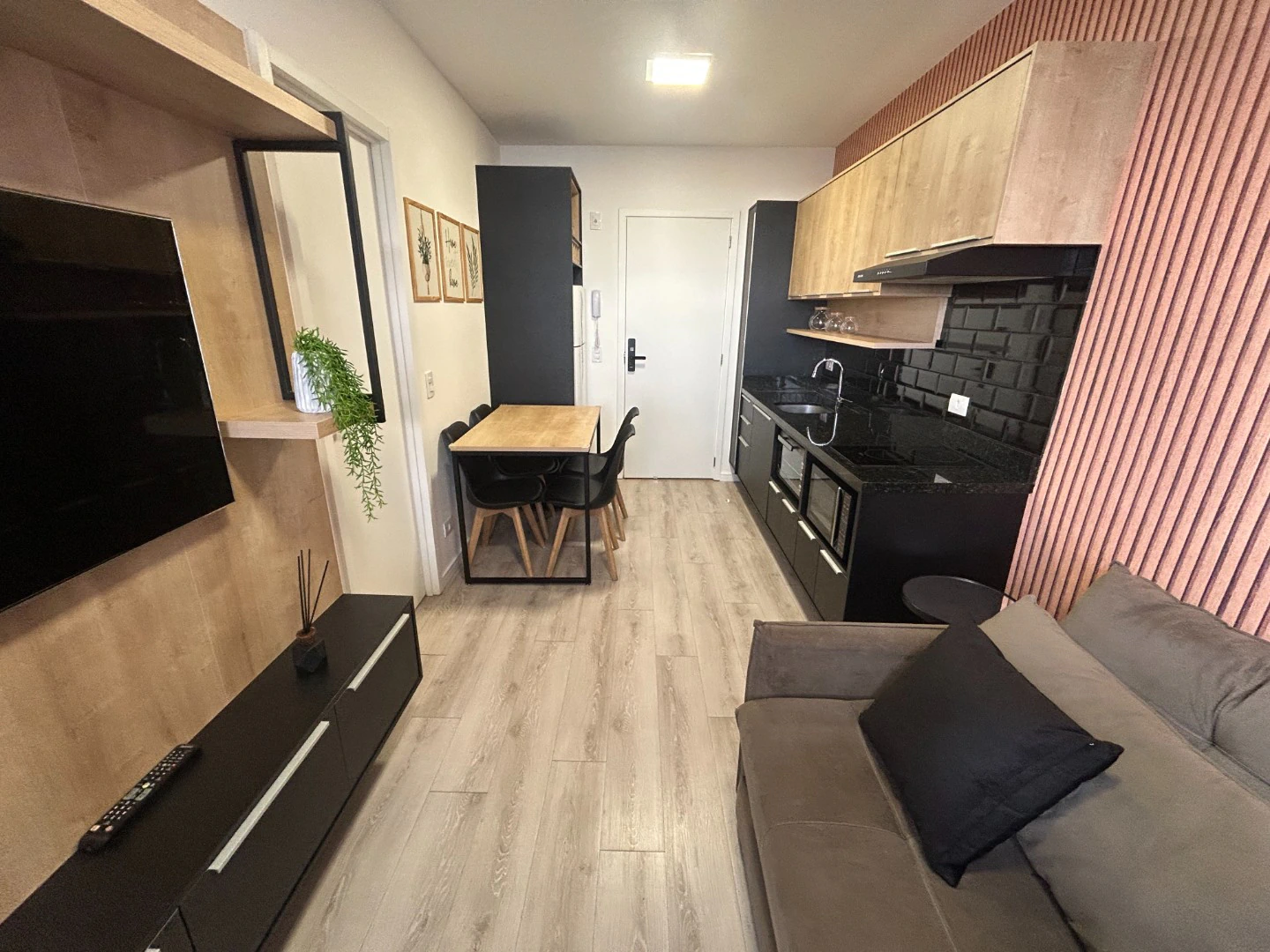 Apartamento de 1 dormitório com cozinha americana integrada — photo 10