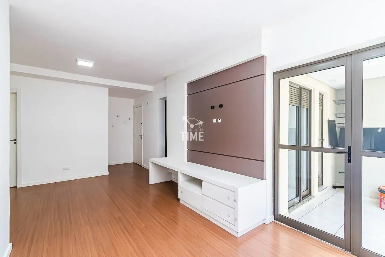 Apartment, 78 m², with a glass-enclosed balcony — photo 5