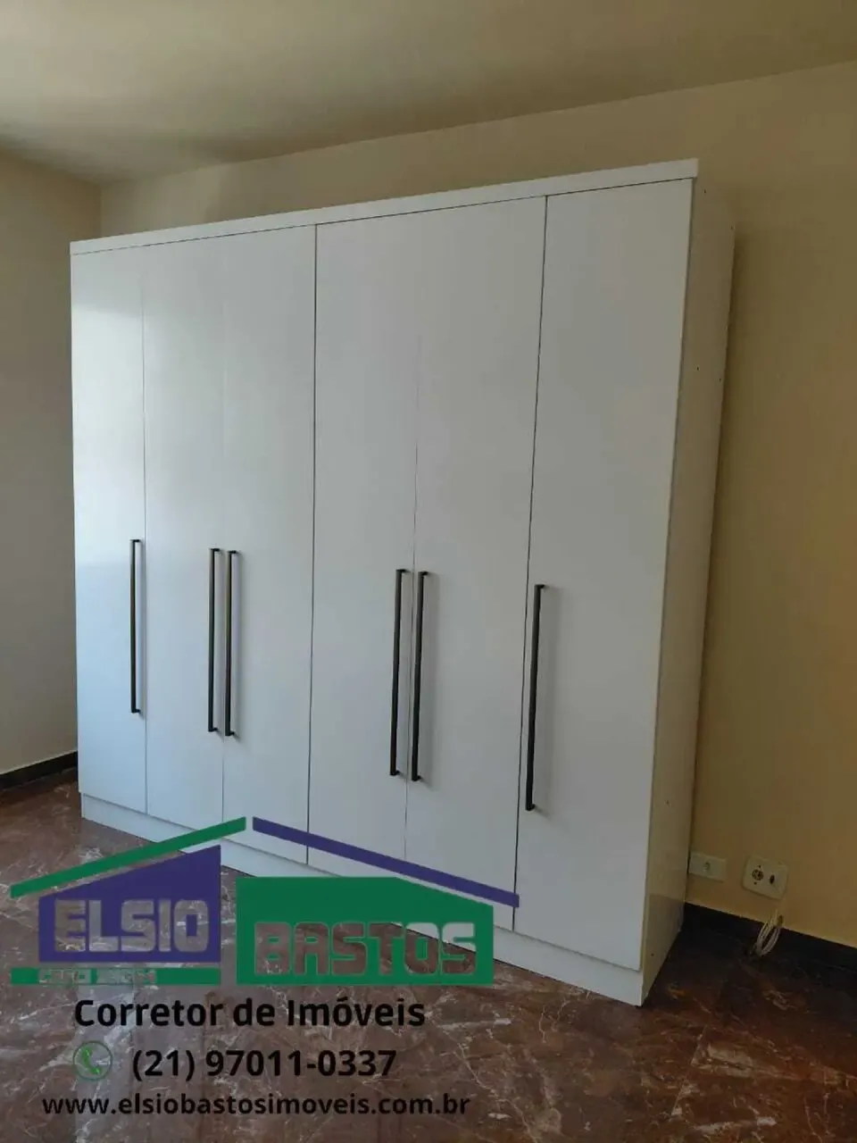 2-bedroom 2-bath apartment with a separate closed kitchen — photo 5