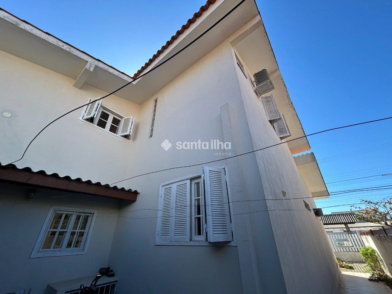 Casa de 300 m² con bañera y balcón gourmet — photo 21
