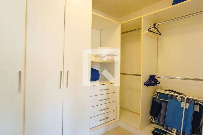 Apartamento amueblado de 68 m² con suite y cocina abierta — photo 11