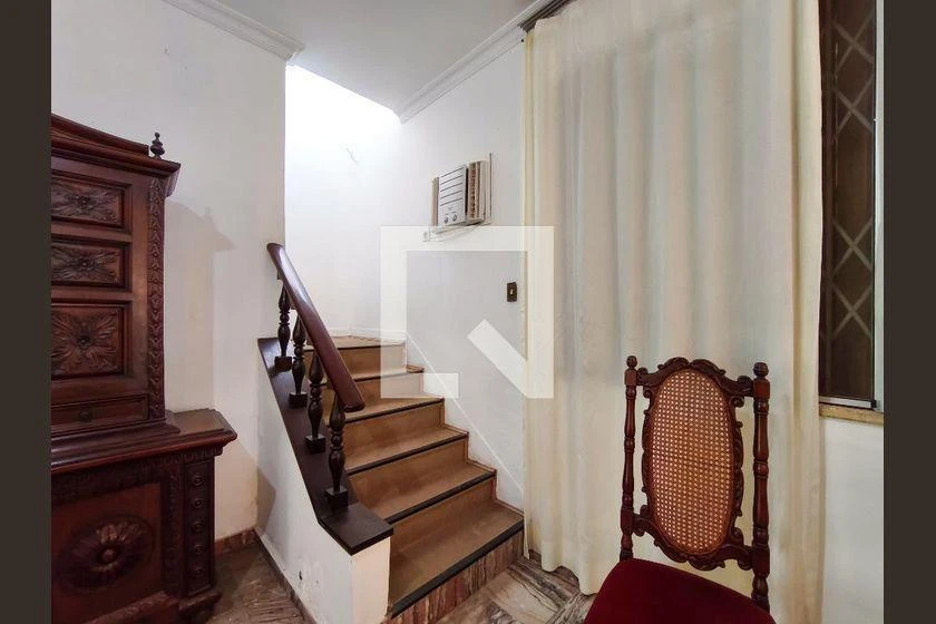 500 m² rental house with 4 bedrooms and 2 bathrooms — photo 40