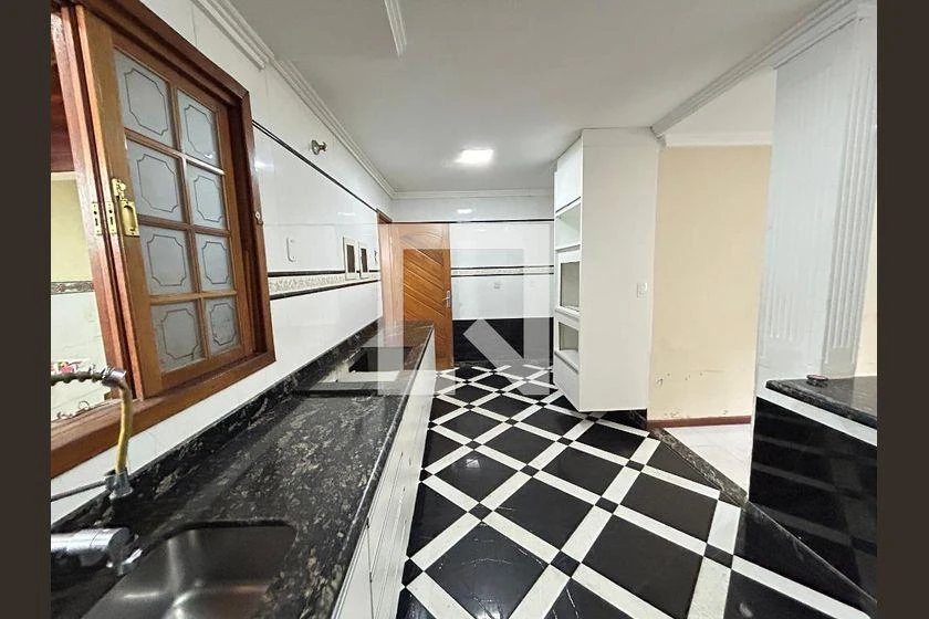 Casa com 3 quartos, suíte e cozinha a gás, 200 m² — photo 6
