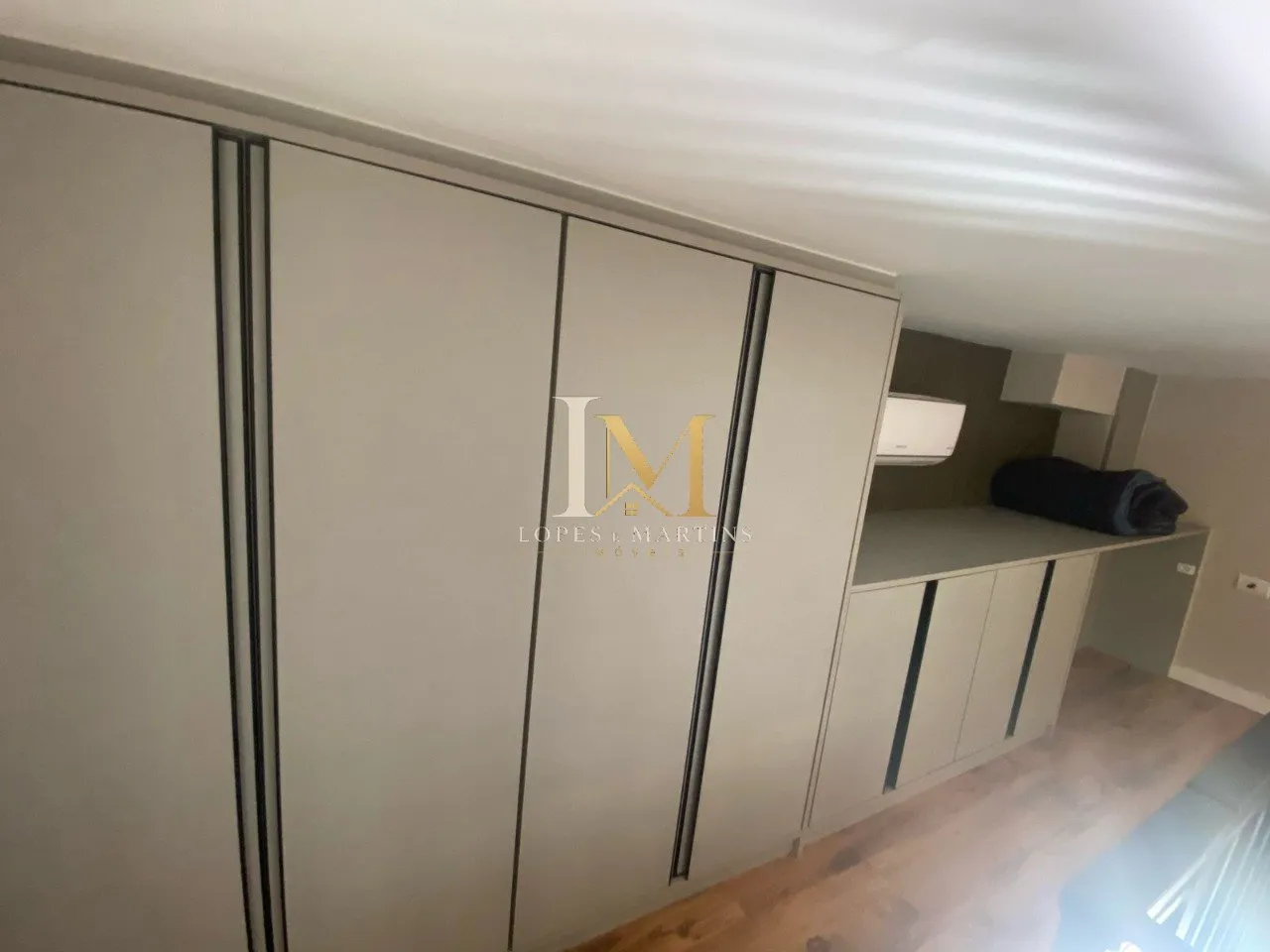 Furnished 1-bedroom apartment with 32 m² and balcony — photo 10