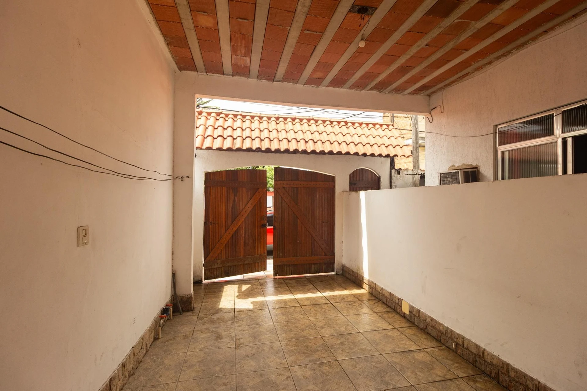 250 m² house with a garden and a mountain view — photo 44