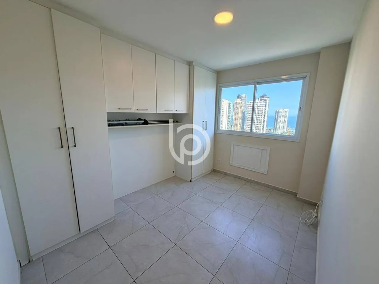Rental apartment with 2 bedrooms and 2 bathrooms — photo 3