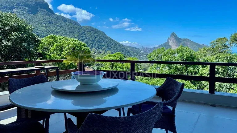 5-bedroom house with a private pool in Rio de Janeiro — photo 9