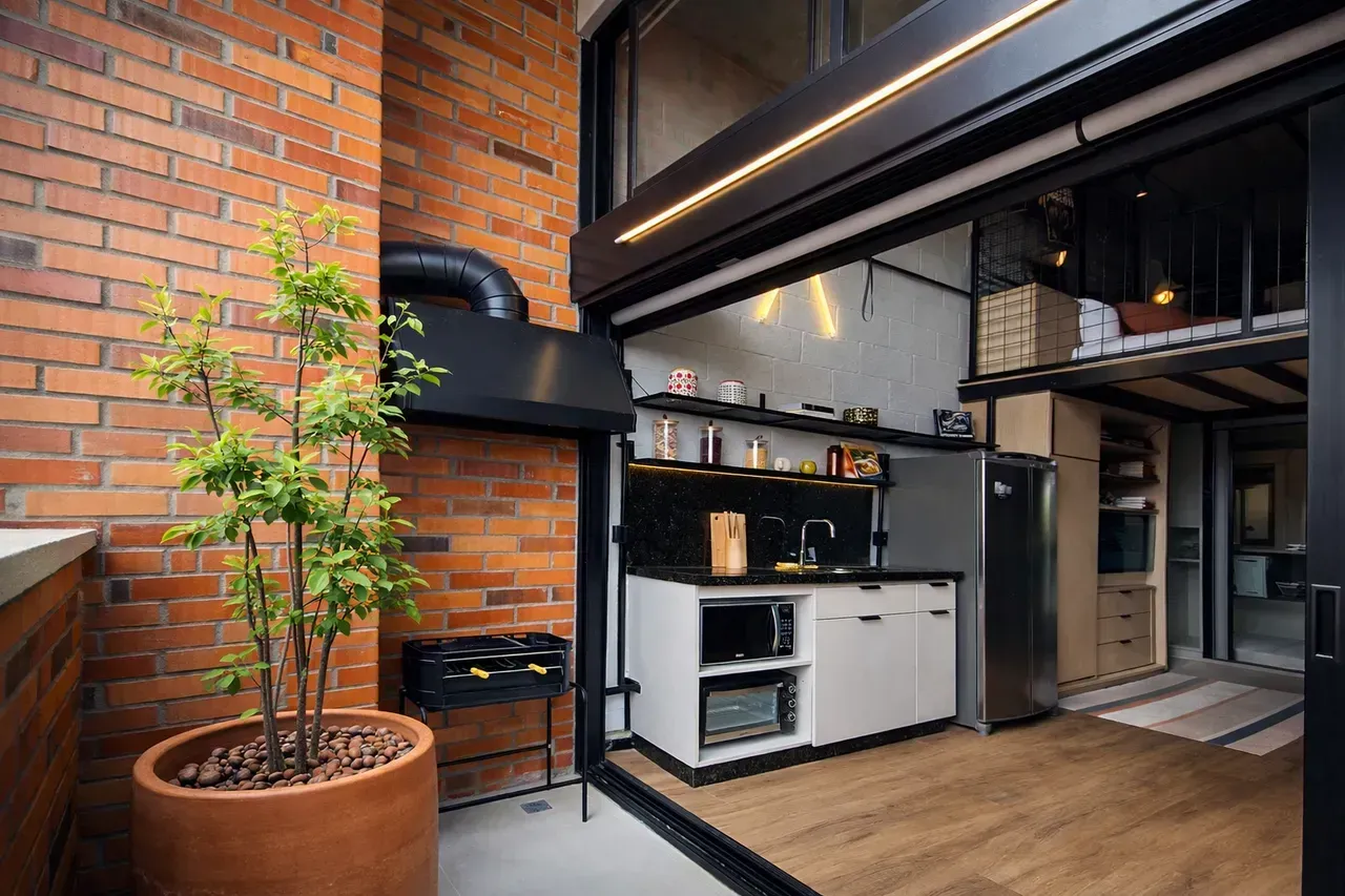 Furnished 1-bedroom apartment with no parking — photo 8