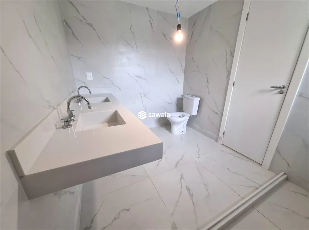 Triplex house 450 m² with 5 bedrooms and 5 bathrooms — photo 27