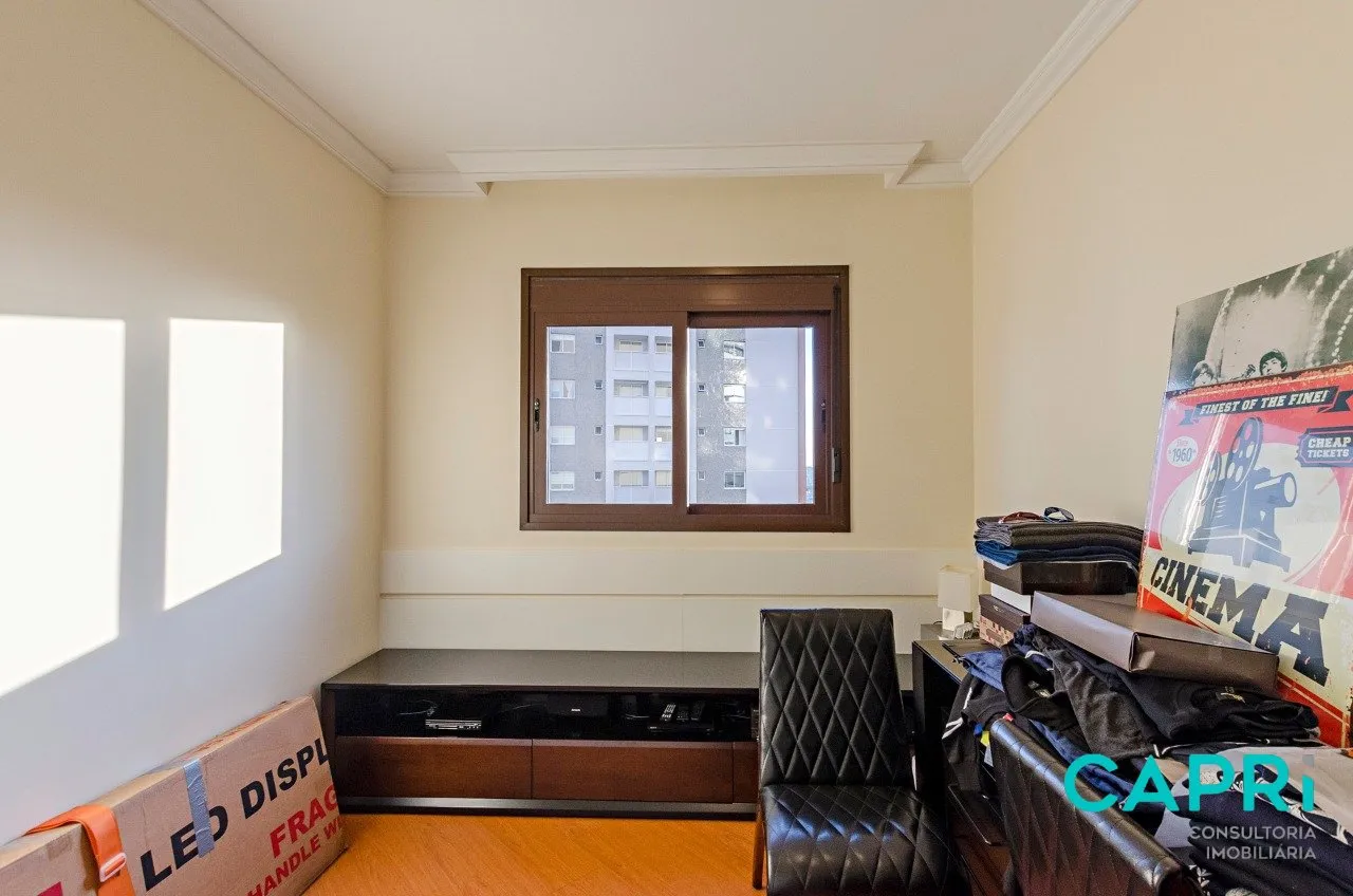 Furnished 3-bedroom apartment with a closed kitchen — photo 66