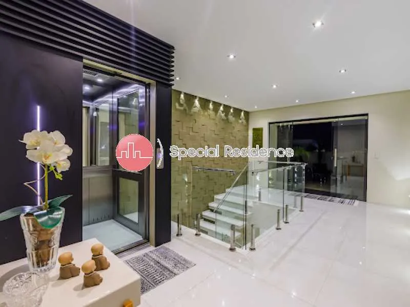 Furnished triplex house with 3 bedrooms and 5 bathrooms — photo 25