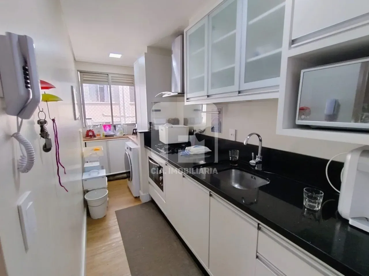 Furnished 52 m² studio with 1 bedroom and 2 baths — photo 6