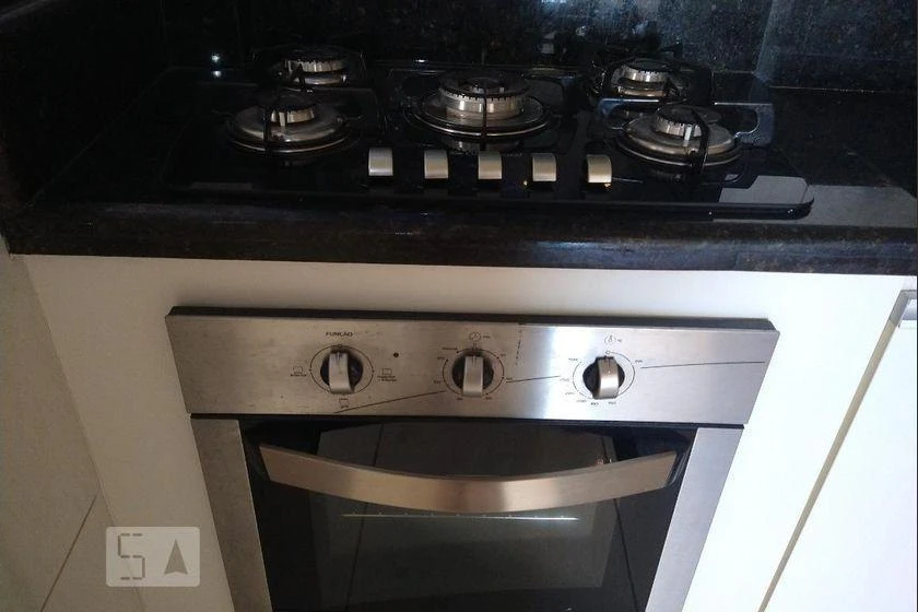 Невелика квартира з 2 спальнями 55 м² і окремою кухнею — photo 38