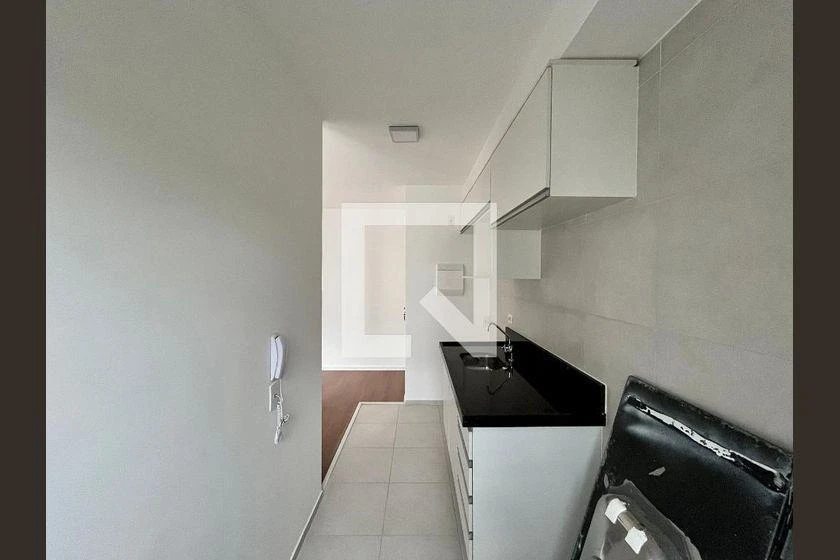 2-bedroom apartment with wood or laminate floors — photo 11