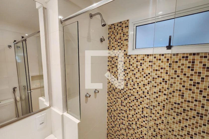 3-bedroom apartment with balcony and 2 parking spots — photo 32