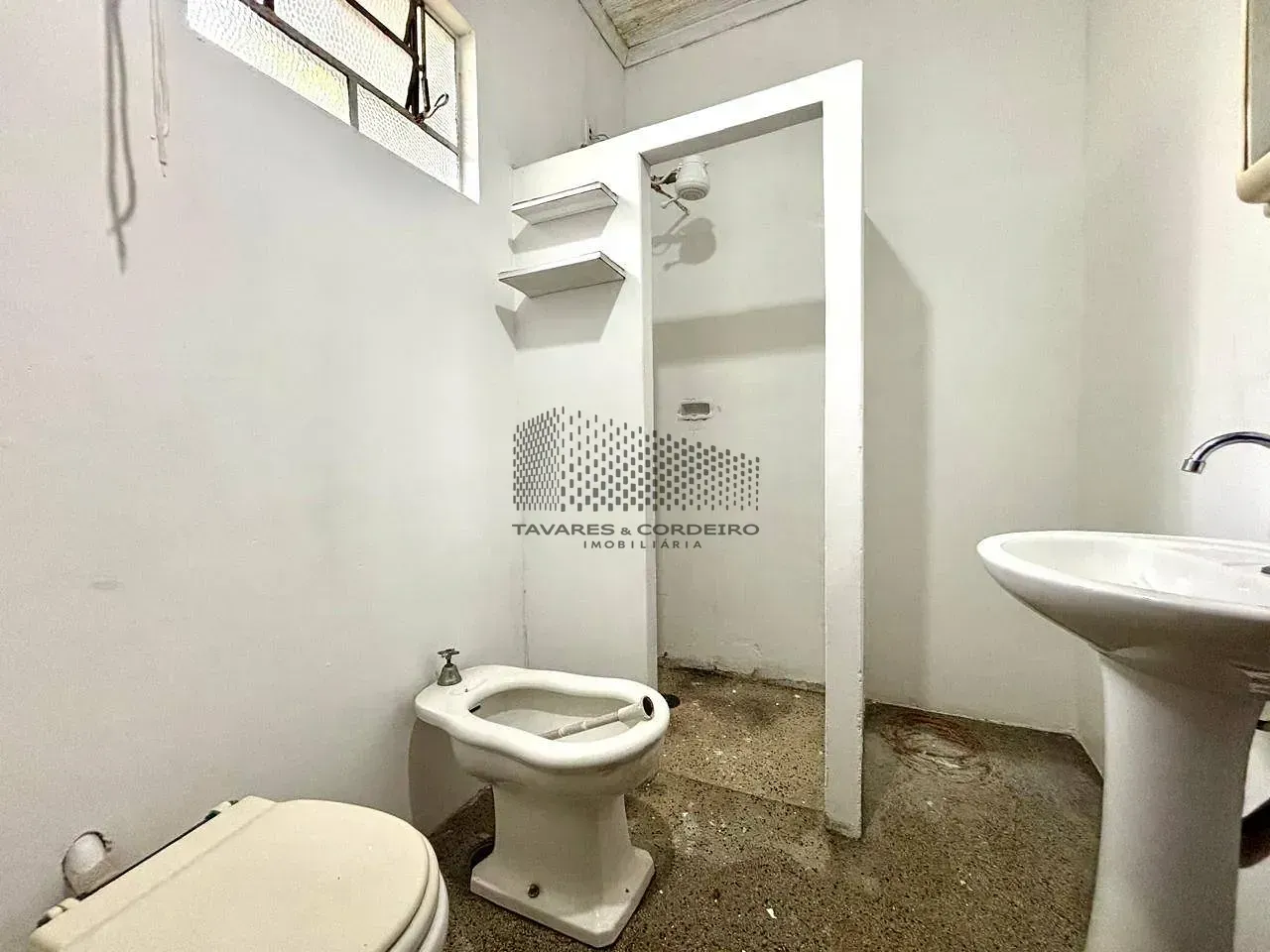 Wood or laminate floors in a 2-bedroom house, 60 m² — photo 7