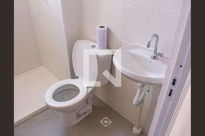 Apartamento alugado com 2 quartos, 1 banheiro e 43 m² — photo 9