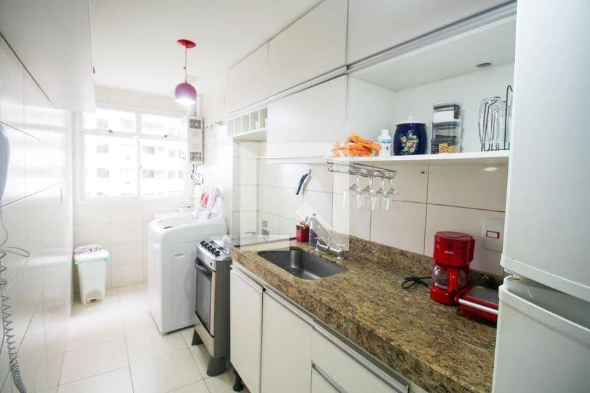 Apartamento mobiliado de 2 quartos com varanda e vaga — photo 14
