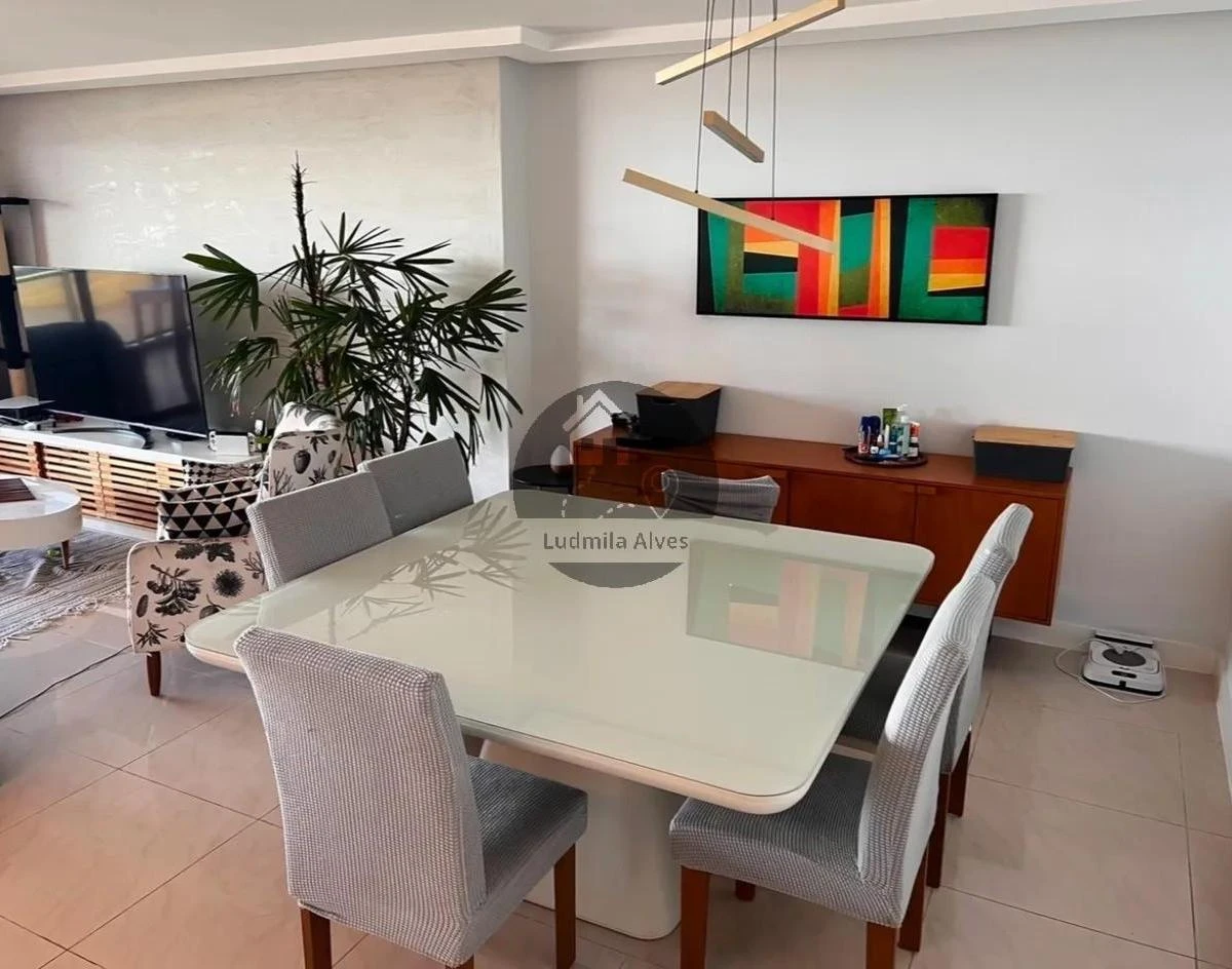 3-suite furnished apartment with balcony and 268 m² — photo 6